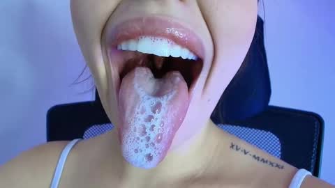 Lisbet online show from February 6, 6:06 am