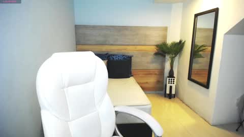 Liseth Fox online show from February 26, 8:25 pm