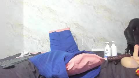 Lisa online show from February 12, 9:10 am