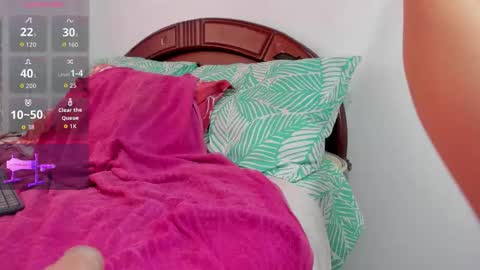 lissa_petitee online show from February 7, 1:14 pm