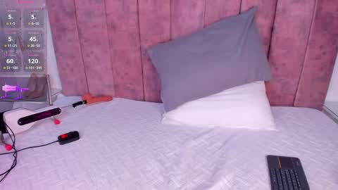 lissaa_brown online show from May 21, 11:00 pm