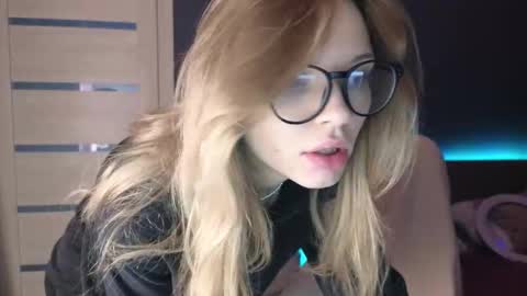 Lena online show from October 18, 2:05 am