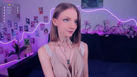 Bella online show from November 25, 7:40 am