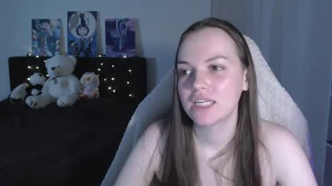 little__flowers online show from June 19, 9:59 am