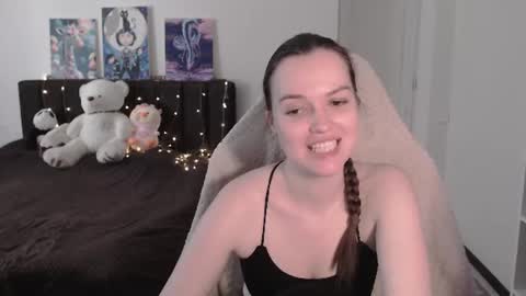 little__flowers online show from July 12, 8:06 am