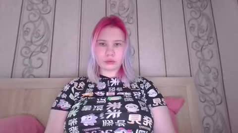 Snapshot of little_kitsune chatting on October 27, 9:20 am Rachel online show from October 27, 9:20 am