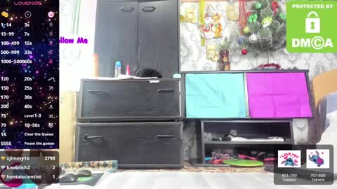 Snapshot of little_letti chatting on January 24, 9:17 am Letti online show from January 24, 9:17 am