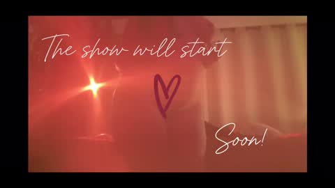 Snapshot of little_maeve chatting on September 29, 3:16 am Maeve  online show from September 29, 3:16 am