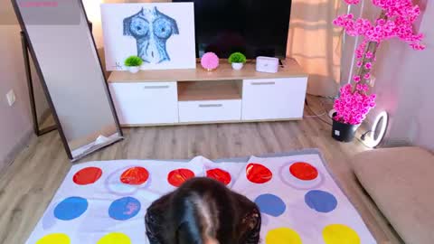 Kate online show from May 17, 2:59 pm