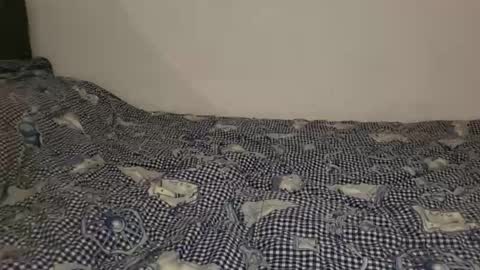 Snapshot of little_sakuraxxx chatting on October 30, 12:44 am GiuliaFrancesco online show from October 30, 12:44 am