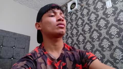 Tommy online show from October 31, 3:18 am