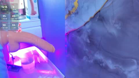 little_valentinaa online show from April 9, 11:27 am