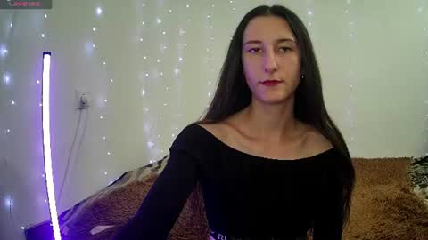 LittleAhWitch online show from June 15, 9:01 am