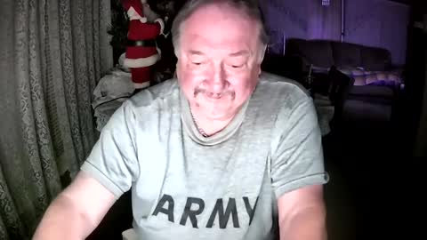 Littled83057 online show from December 21, 1:47 am