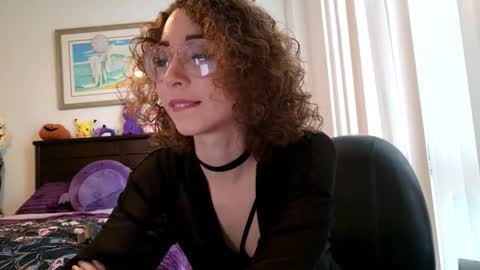 littledeathtrap online show from November 30, 9:33 pm