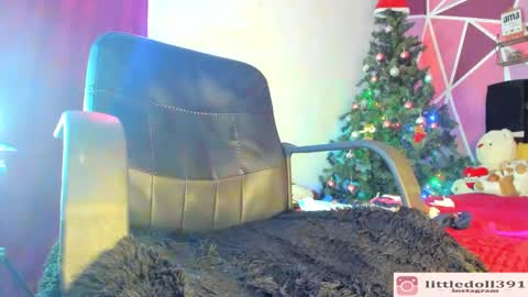 Snapshot of littledoll__ chatting on December 30, 2:53 am          --- Onlyfans Free --  online show from December 30, 2:53 am