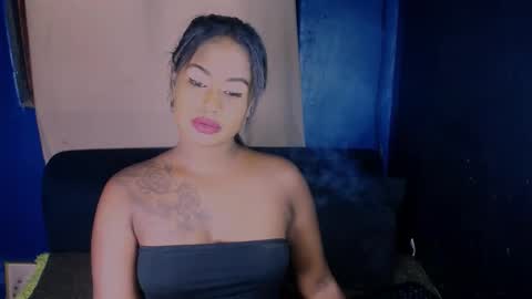 littleindianmilf online show from April 24, 5:09 am