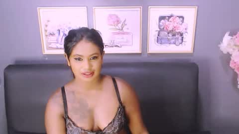 littleindianmilf online show from January 28, 8:36 am