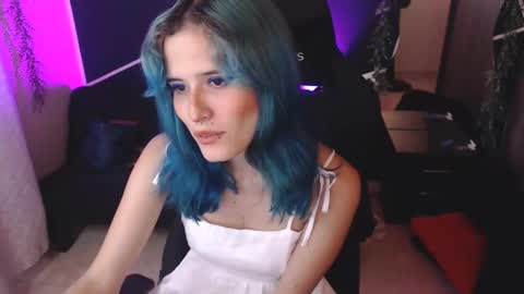 LAUREN online show from October 31, 6:41 pm