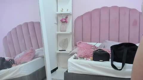  sofii  online show from November 19, 9:46 pm