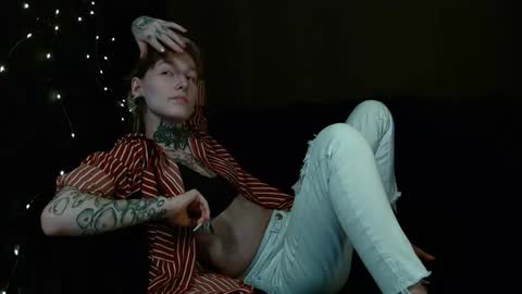 Niki  free tg channel with some photos gifs and info about streams  online show from October 25, 5:02 pm