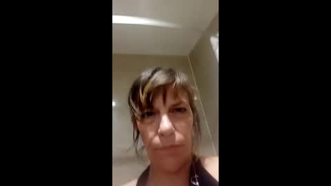 Hlove online show from February 3, 9:30 am