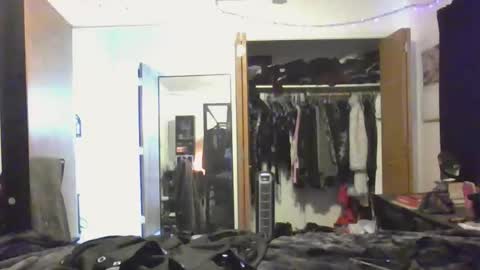 Liv Mirage online show from October 21, 8:56 pm