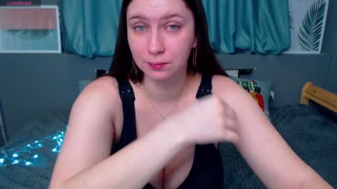 Snapshot of liyasilve chatting on December 31, 1:15 am Liya Silve online show from December 31, 1:15 am