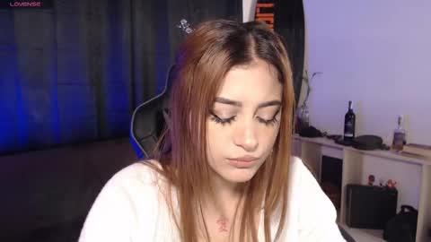 Elizabeth online show from November 8, 9:07 pm