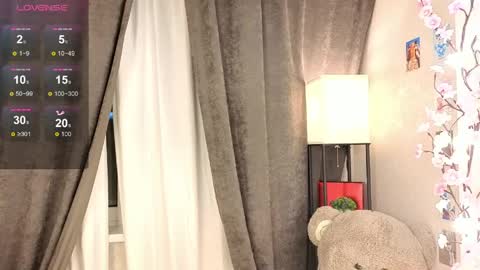 Lily online show from May 27, 1:57 am