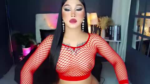 Liza online show from December 1, 10:56 pm