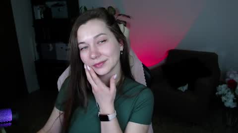 LIzaSwan online show from March 30, 5:57 pm