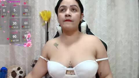 Mariana online show from December 16, 2:08 am