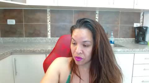 L I Z  E T H   online show from April 24, 9:17 pm