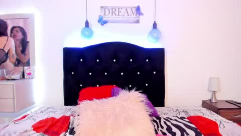 lizz online show from June 11, 11:58 pm