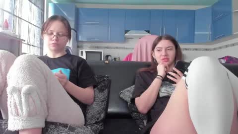 lizzi_muur online show from February 26, 12:16 pm