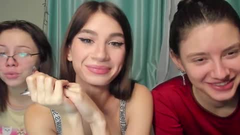 lizzi_muur online show from January 23, 3:54 pm