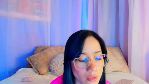lizzy_kane online show from February 18, 8:19 pm