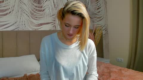lizzysin online show from April 25, 4:25 am