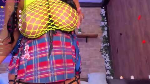 lizzyvixxx online show from November 4, 3:57 pm