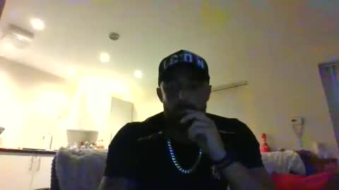 Snapshot of llleeeooonnn69 chatting on September 12, 6:43 pm Leon online show from September 12, 6:43 pm