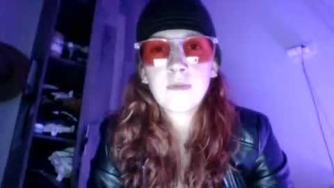 lobasolitariadelmundo online show from March 25, 7:15 am