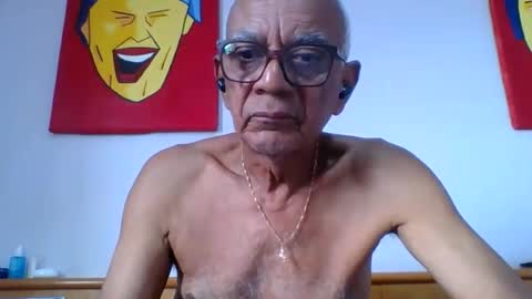 lodovicense1984 online show from December 4, 4:28 pm