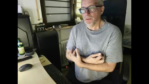 loenne3 online show from January 11, 10:05 pm