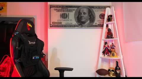 logan_hugh8 online show from December 27, 1:28 pm