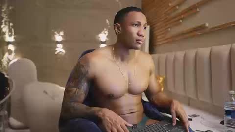 logan_varela online show from March 10, 1:26 pm