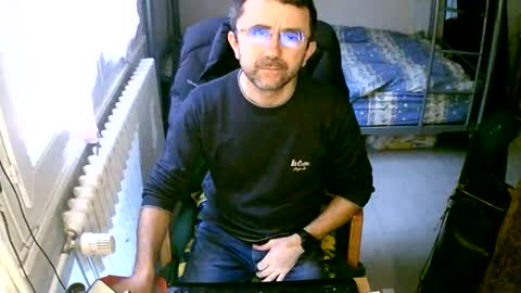 lokoum39 online show from January 8, 12:15 pm