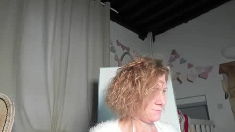 lola_belgium online show from February 9, 3:56 pm