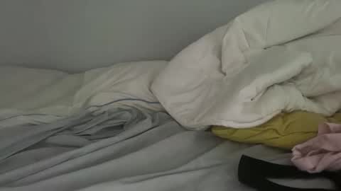 lolaandresbis online show from June 7, 3:28 pm