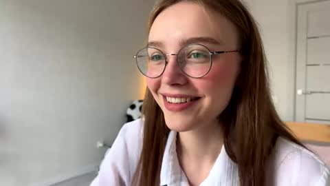 lolaatate online show from March 25, 5:03 am